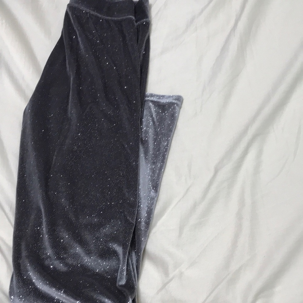 Two shirts with slit in sleeves, leggings